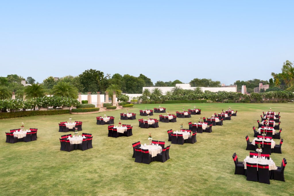Ramada Lucknow - Amphitheater Lawn